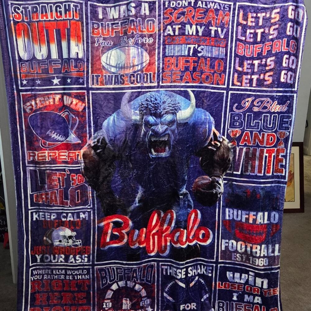 Buffalo Football Fan Plush Throw Blanket 50x60 Blue Red White Bison NWOT